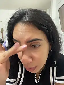 Snapshot of Heratemporal chatting on April 2026 01:03:02 PM Heratemporal online show from April 2026 01:03:02 PM