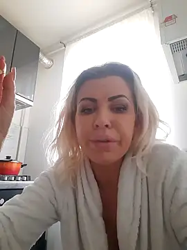 Snapshot of MiaDoll69 chatting on January 2025 12:58:02 PM MiaDoll69 online show from January 2025 12:58:02 PM