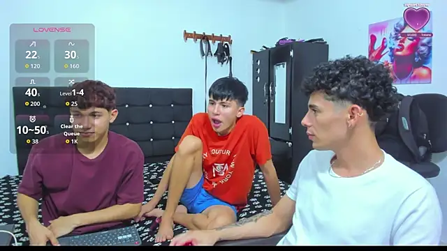 Alexander and Xiao online show from February 2026 07:50:02 PM