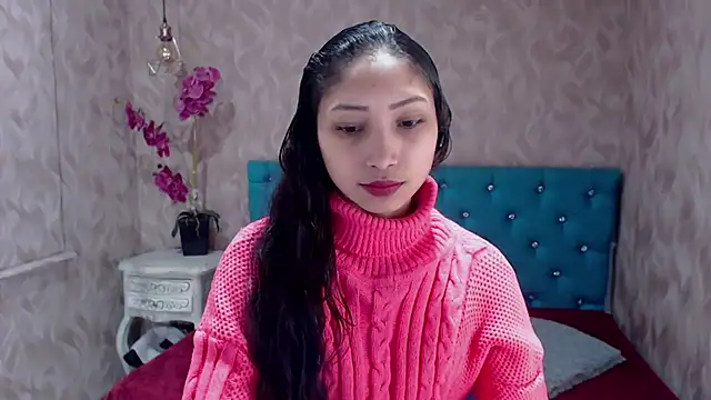 Snapshot of MadelineDoll chatting on February 2025 12:44:02 PM MadelineDoll online show from February 2025 12:44:02 PM