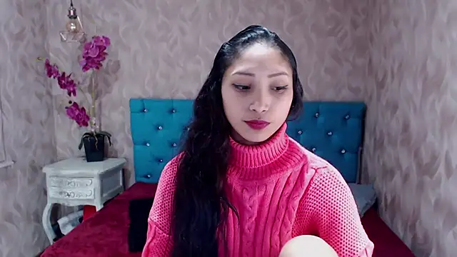 Snapshot of MadelineDoll chatting on February 2025 06:54:02 PM MadelineDoll online show from February 2025 06:54:02 PM