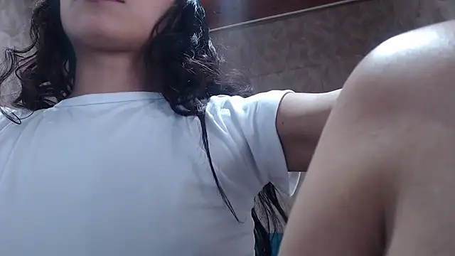 Snapshot of MadelineDoll chatting on March 2025 04:21:02 PM MadelineDoll online show from March 2025 04:21:02 PM