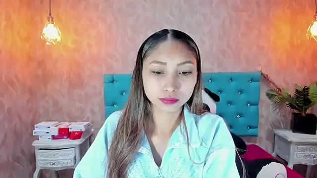 Snapshot of MadelineDoll chatting on September 2025 01:49:01 PM MadelineDoll online show from September 2025 01:49:01 PM