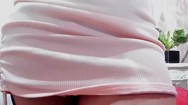 Snapshot of MadelineDoll chatting on November 2025 04:12:02 PM MadelineDoll online show from November 2025 04:12:02 PM