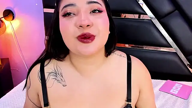 Emma monserrat online show from July 2026 11:50:02 PM