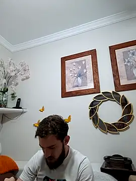 Snapshot of jorgeeetee18 chatting on April 2026 07:44:02 PM jorgeeetee18 online show from April 2026 07:44:02 PM