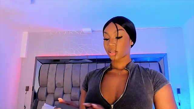 ChaynnaCooper online show from February 2025 12:00:02 PM