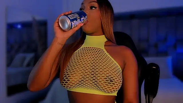 ChaynnaCooper online show from November 2025 04:33:02 AM