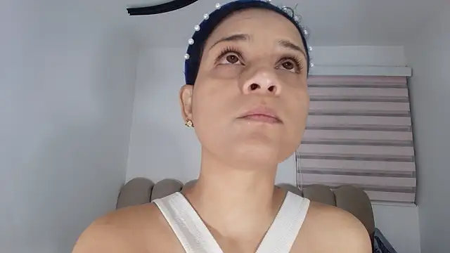 Snapshot of nicol_f chatting on March 2026 03:12:02 AM nicol f online show from March 2026 03:12:02 AM