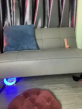 Ly Coca24 online show from December 2025 04:01:02 PM