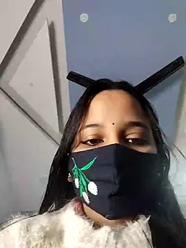 Snapshot of Varnika_aarora chatting on January 2025 12:19:01 PM Varnika aarora online show from January 2025 12:19:01 PM