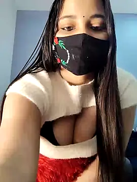 Snapshot of Varnika_aarora chatting on January 2025 02:17:01 AM Varnika aarora online show from January 2025 02:17:01 AM