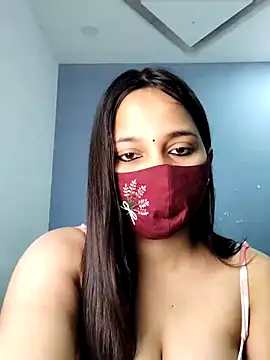 Snapshot of Varnika_aarora chatting on February 2025 05:08:01 AM Varnika aarora online show from February 2025 05:08:01 AM