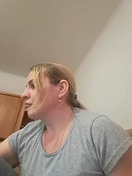 Malichkaanna30 online show from February 2025 12:17:01 PM