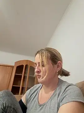 Malichkaanna30 online show from February 2025 03:52:01 PM