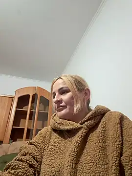 Malichkaanna30 online show from October 2025 09:35:02 AM