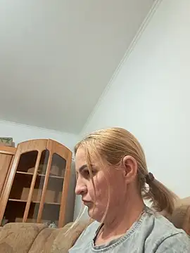 Malichkaanna30 online show from January 2026 03:39:02 PM