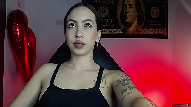 Snapshot of scarlett_buttock chatting on March 2025 03:51:02 PM scarlett buttock online show from March 2025 03:51:02 PM