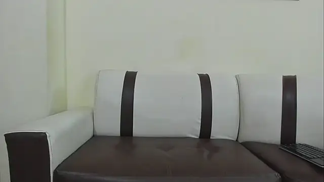 lunainsane58 online show from February 2026 06:40:02 AM