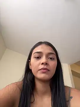 evely coelloo online show from March 2025 09:32:02 PM