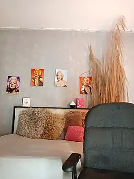 nahiarapalmer19 online show from January 2026 12:15:01 AM