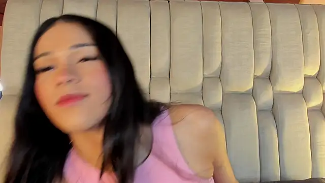 Isa Little Star online show from March 2026 03:35:02 AM