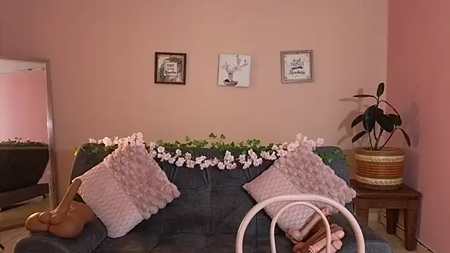 Snapshot of mei_sweetcat chatting on October 2025 12:25:02 PM mei sweetcat online show from October 2025 12:25:02 PM