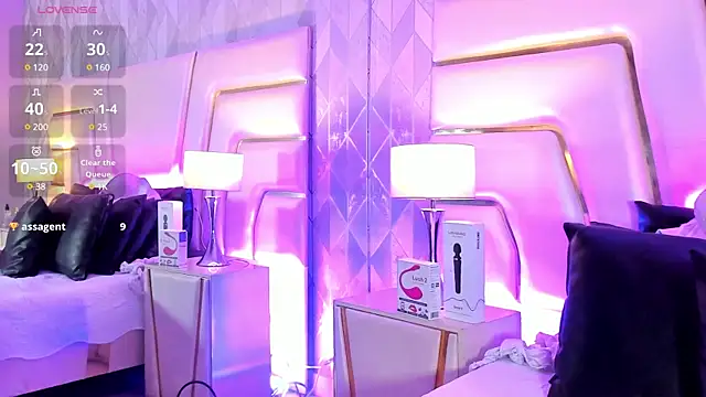 NaomyRivera online show from March 2025 06:39:02 PM