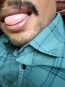 Snapshot of GF_nd_BF_ chatting on February 2025 04:25:02 PM GF nd BF  online show from February 2025 04:25:02 PM