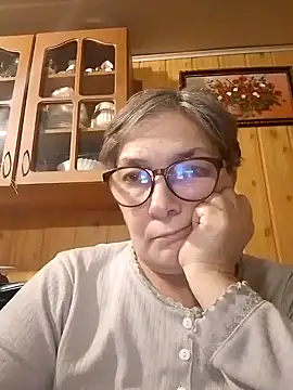 Snapshot of IrinaSweet54 chatting on January 2025 02:25:01 PM IrinaSweet54 online show from January 2025 02:25:01 PM