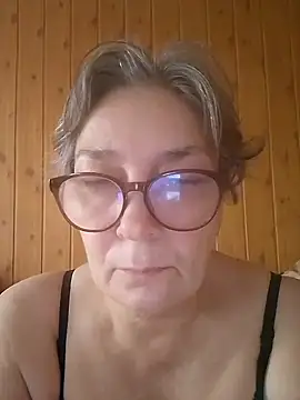 Snapshot of IrinaSweet54 chatting on February 2025 08:05:01 AM IrinaSweet54 online show from February 2025 08:05:01 AM