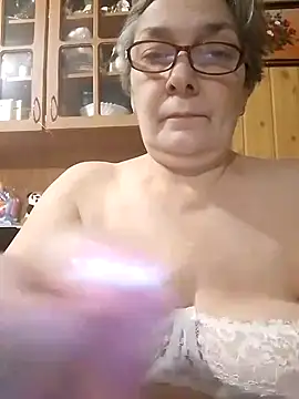 Snapshot of IrinaSweet54 chatting on February 2025 04:12:02 PM IrinaSweet54 online show from February 2025 04:12:02 PM