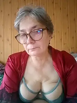 Snapshot of IrinaSweet54 chatting on September 2025 07:35:02 AM IrinaSweet54 online show from September 2025 07:35:02 AM