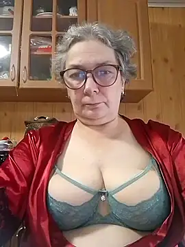 Snapshot of IrinaSweet54 chatting on November 2025 08:27:02 AM IrinaSweet54 online show from November 2025 08:27:02 AM