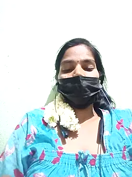 anusiya01 online show from September 2025 06:45:01 PM