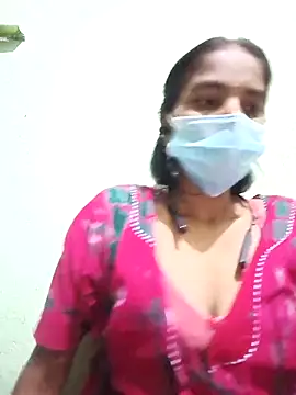 anusiya01 online show from November 2025 03:00:02 PM