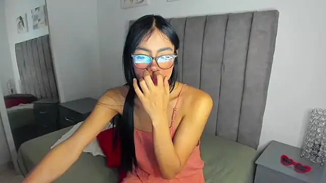 sarah  bigboobs online show from February 2025 01:24:02 AM