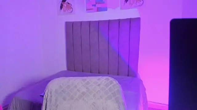 Snapshot of sarah__bigboobs chatting on January 2026 07:28:02 PM sarah bigboobs online show from January 2026 07:28:02 PM