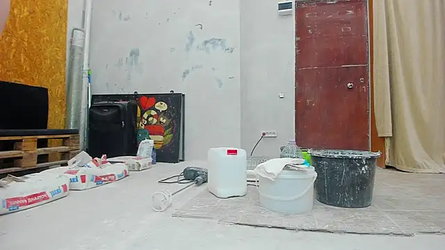 Snapshot of YourSuperModel chatting on January 2025 12:40:02 PM YourSuperModel online show from January 2025 12:40:02 PM