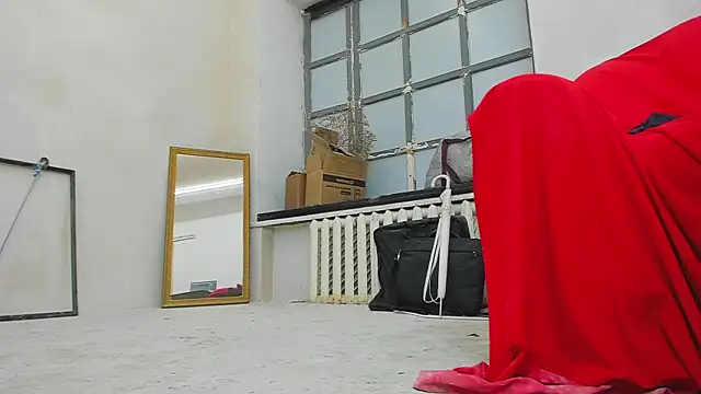 Snapshot of YourSuperModel chatting on February 2025 02:54:01 PM YourSuperModel online show from February 2025 02:54:01 PM