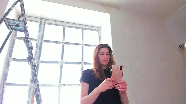 Snapshot of YourSuperModel chatting on March 2025 09:05:01 AM YourSuperModel online show from March 2025 09:05:01 AM