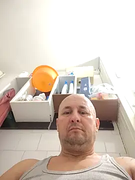 intx800 online show from October 2025 04:55:02 AM