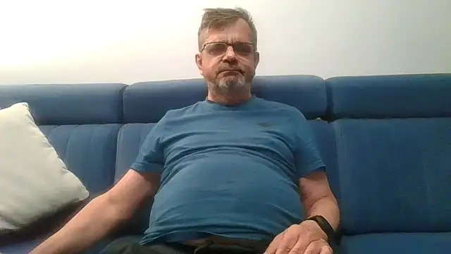 Snapshot of axecoman60 chatting on April 2026 07:09:01 PM axecoman60 online show from April 2026 07:09:01 PM