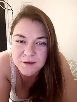 LunikaLunaX online show from January 2026 07:28:02 PM