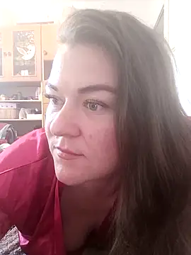 Snapshot of LunikaLunaX chatting on June 2026 08:27:01 AM LunikaLunaX online show from June 2026 08:27:01 AM
