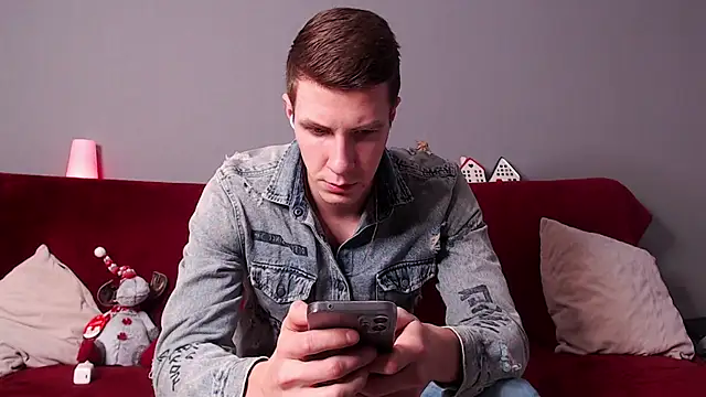 Snapshot of Chris_Brien chatting on January 2025 04:09:01 AM Chris Brien online show from January 2025 04:09:01 AM