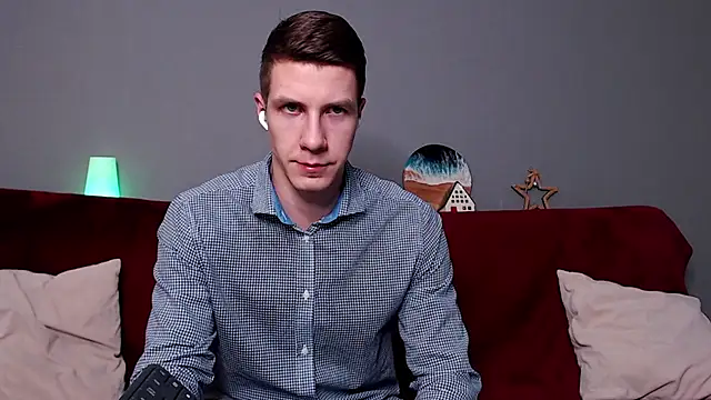 Snapshot of Chris_Brien chatting on February 2025 06:37:01 PM Chris Brien online show from February 2025 06:37:01 PM