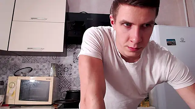 Snapshot of Chris_Brien chatting on February 2025 03:29:01 PM Chris Brien online show from February 2025 03:29:01 PM