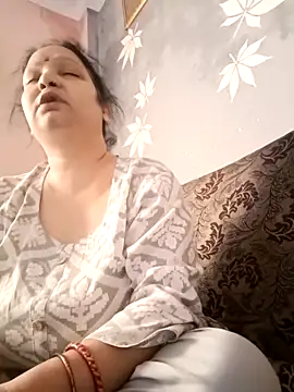 Snapshot of Kavya_kapoor chatting on March 2025 01:43:01 AM Kavya kapoor online show from March 2025 01:43:01 AM