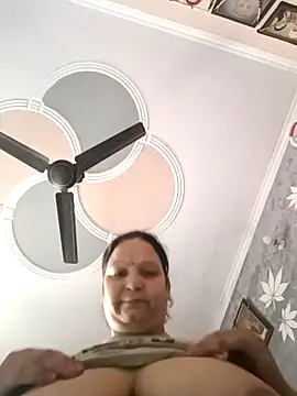 Snapshot of Kavya_kapoor chatting on October 2025 02:11:02 AM Kavya kapoor online show from October 2025 02:11:02 AM